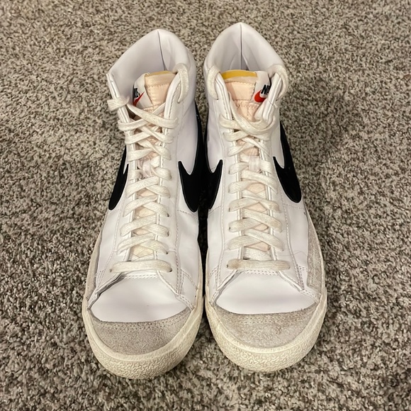 Nike Shoes - Nike Blazer Mid ‘77